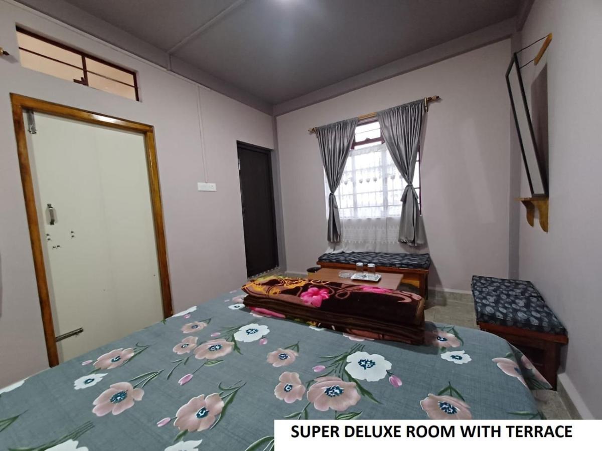 Odyssey'S Pateng Homestay, تشيرابونجي المظهر الخارجي الصورة
