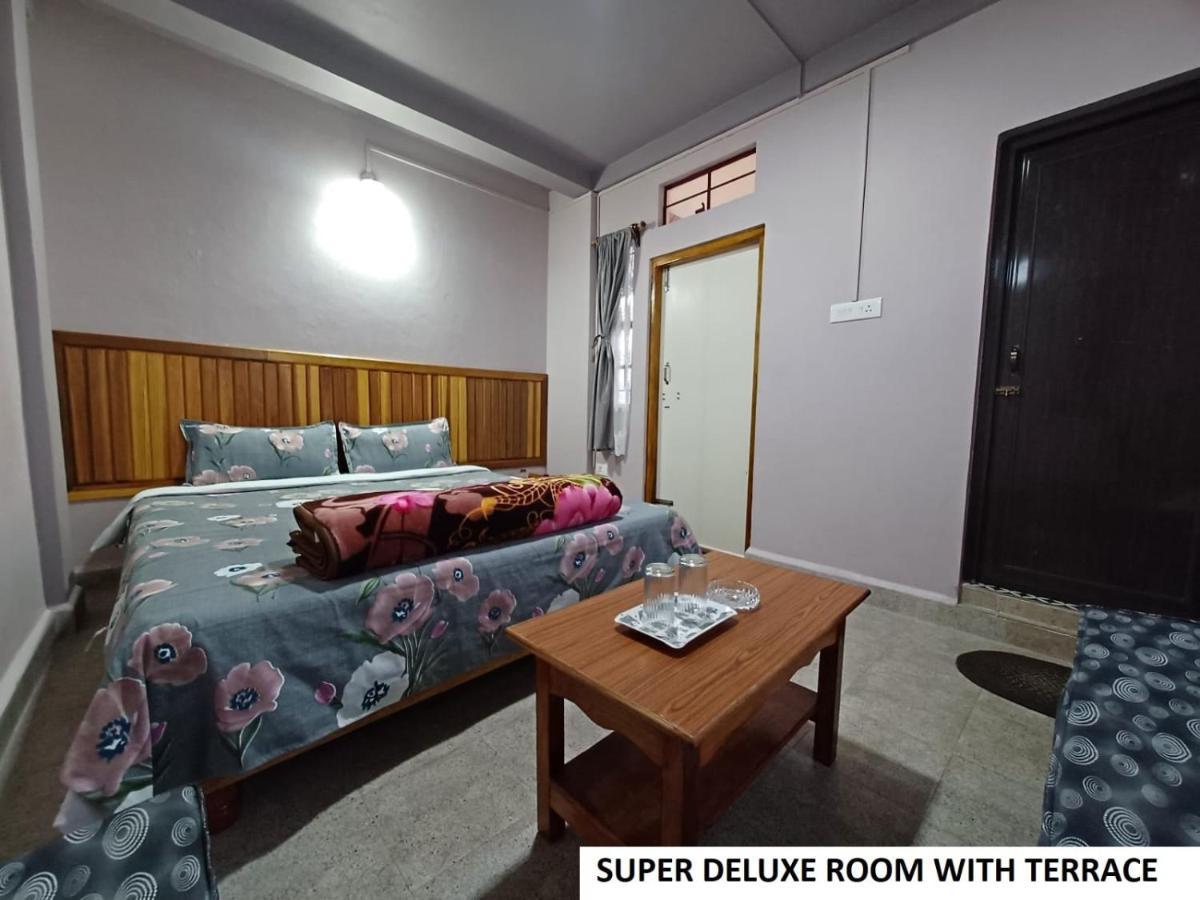 Odyssey'S Pateng Homestay, تشيرابونجي المظهر الخارجي الصورة