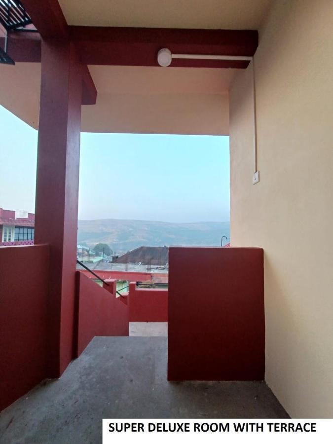 Odyssey'S Pateng Homestay, تشيرابونجي المظهر الخارجي الصورة