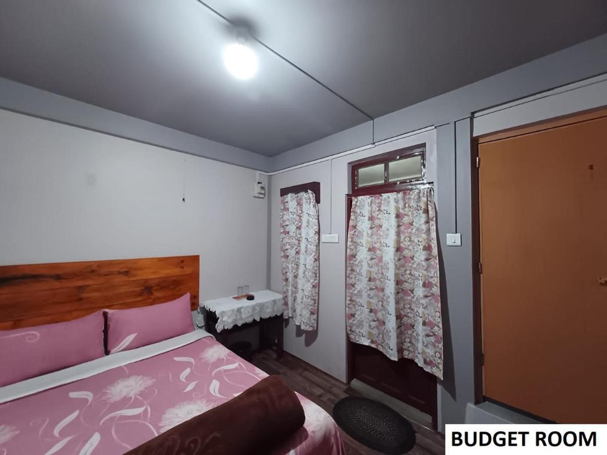 Odyssey'S Pateng Homestay, تشيرابونجي المظهر الخارجي الصورة